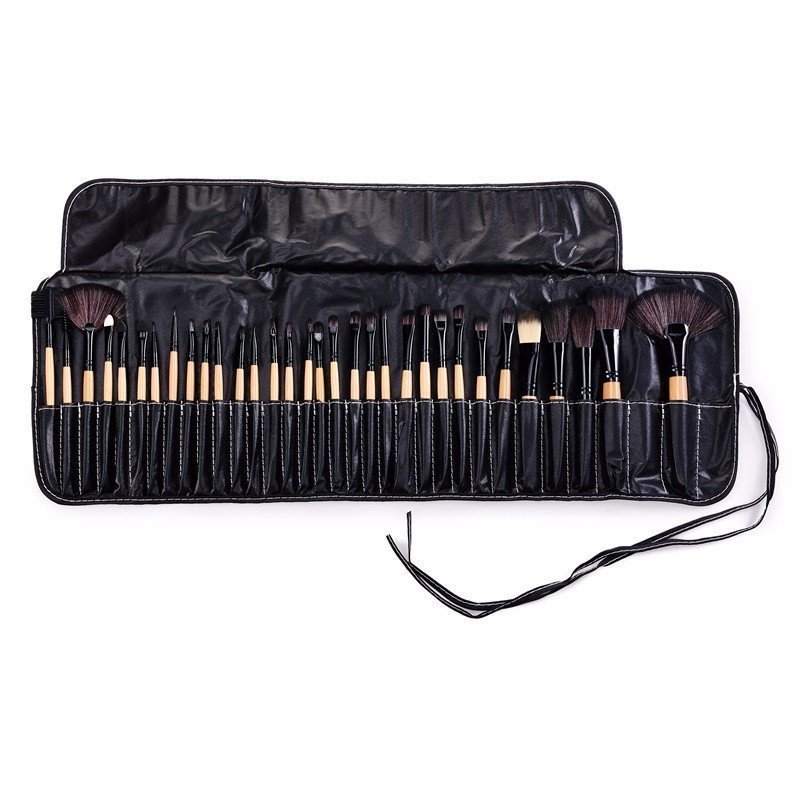 32 Pieces Professional Makeup Brushes 32 Pieces Professional Makeup Brushes