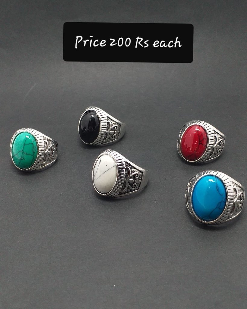 Cut stone ring in oriental style - MIX