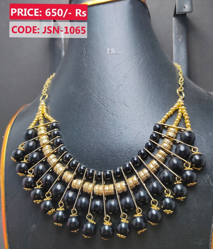 Black sales cloth necklace