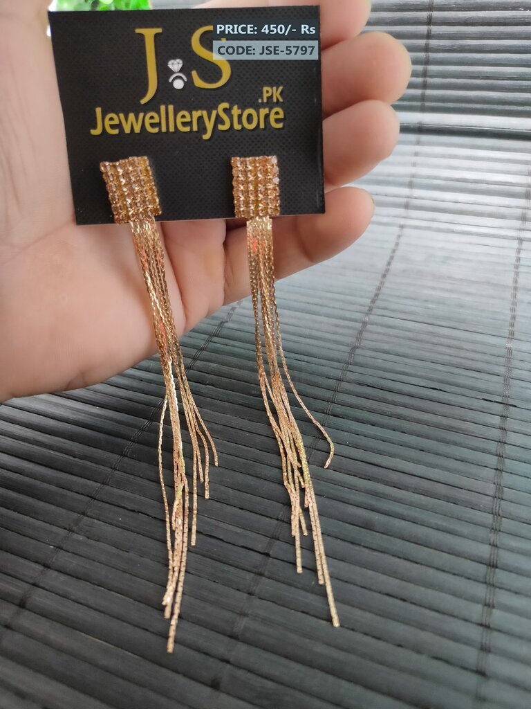 Gold metal deals tassel earrings