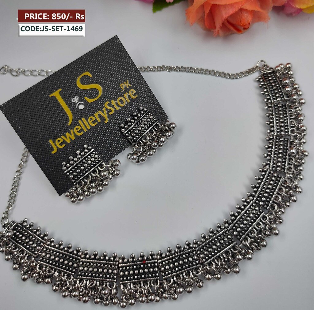 Antique Choker Necklace and Earrings 