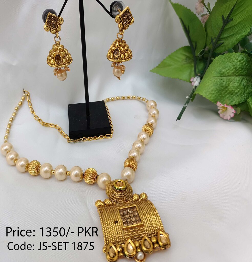 Antique Golden Mala Pendant Necklace With Earrings - J.S Jewellery Store PK