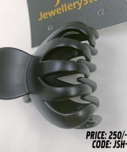 Black Causal Wear Hair Clip Made by Thailand