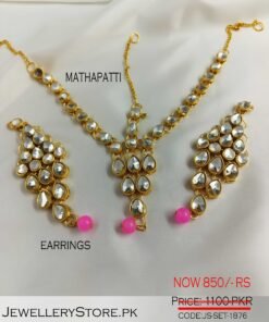 Bridal Wear Kundan Set With Earrings And Matha Patti