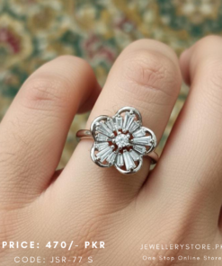 Beautiful Silver Engagement Ring – Elegant & Affordable