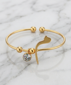Customized Arabic/Urdu Initial Name Bracelet – Elegant Gold Minimalist Design with Crystal Charm