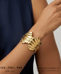 Unique Design Stainless Steel Cuff Bracelet for Women