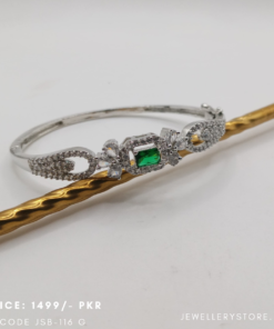 Elegant Silver Leaf Design Bracelet with Green Stone