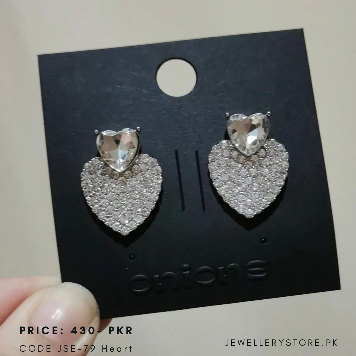 Fashion earrings _20260606_205405_0000
