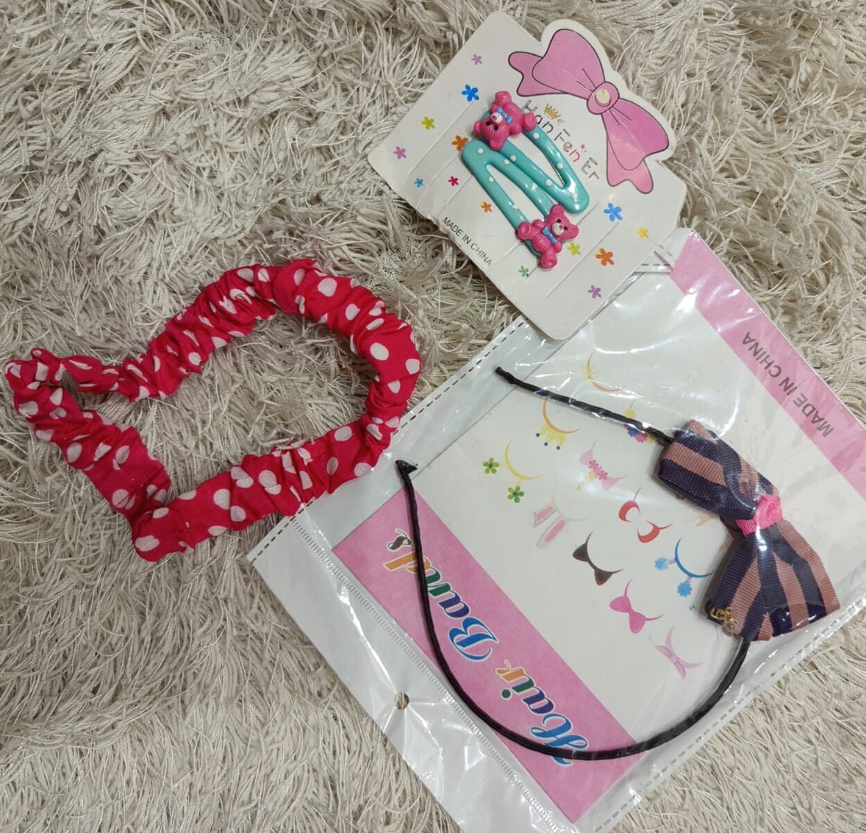hairband, hair clips Scrunchies & 4 hair Clips