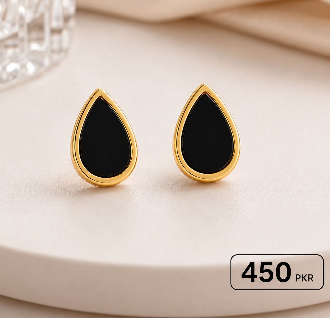 Leaf shape stud earrings
