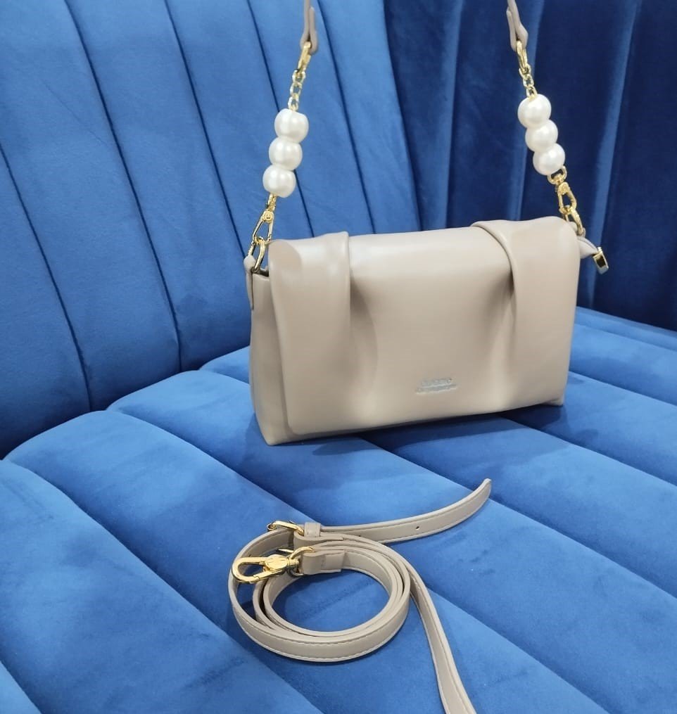 CHARLES-KEITH-Handbag CHARLES-KEITH-Handbag