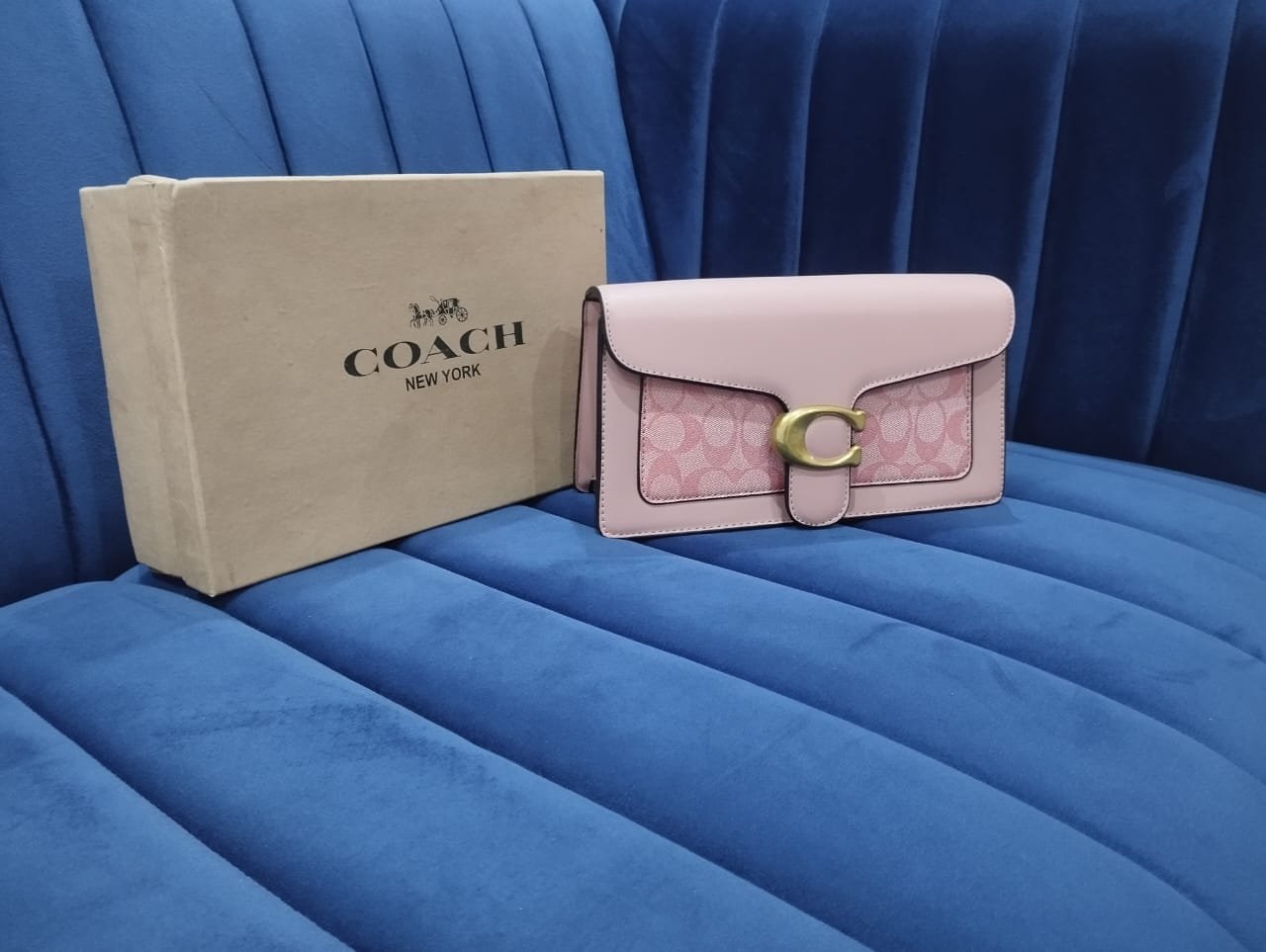 Replica Shoulder & Crossbody Bag Premium Quality Designer-Inspired Shoulder & Crossbody Bag